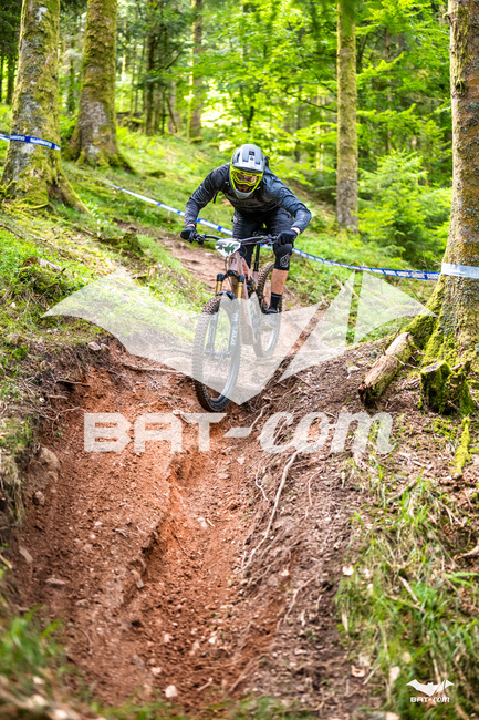 26_06_07_EDHV N°37 P7500