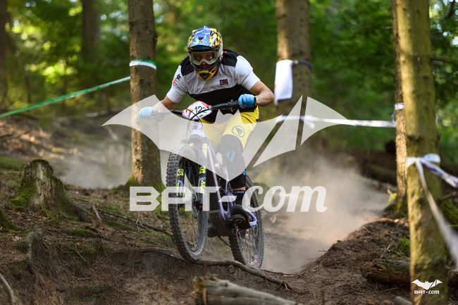 26_09_27_WissDam N°122 P2438