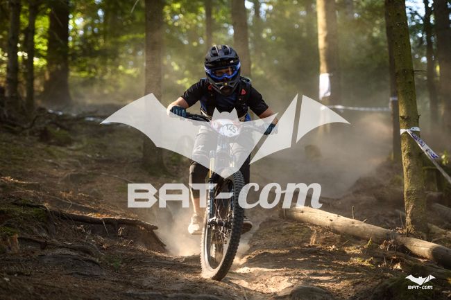 26_09_27_WissDam N°145 P2151